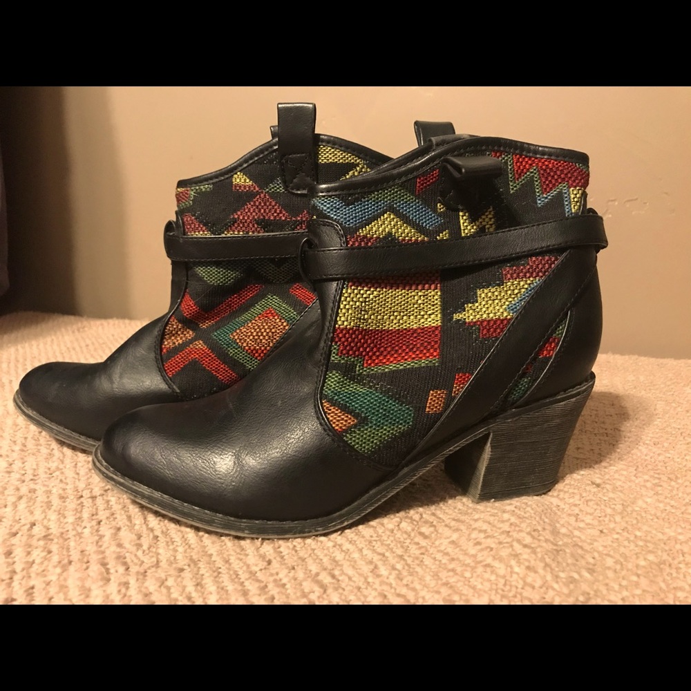 Fun design boots!